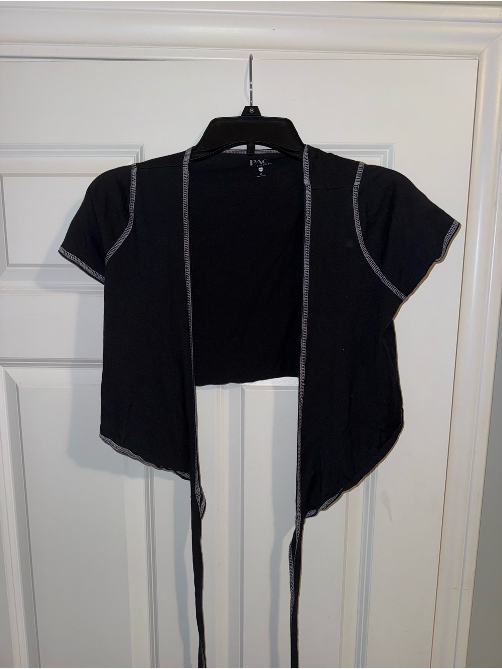 PacSun Black Tie-Front Crop Top with Contrast Stitching